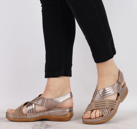 Brązowe sandały damskie komfortowe na grubej lekkiej podeszwie Jezzi