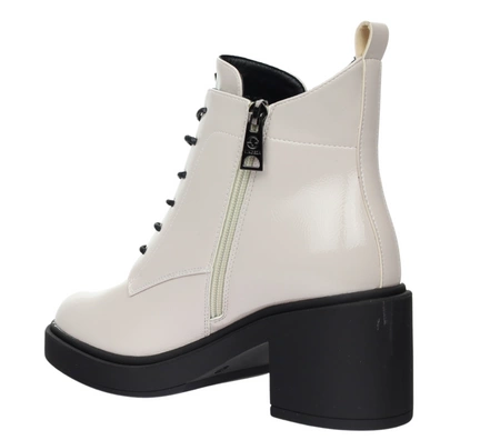 Modne kierowane botki ocieplane na średnim obcasie i platformie VINCEZA