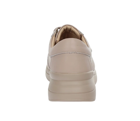 Cieliste adidasy damskie ze skóry naturalnej z ażurową, oddychającą cholewką VINCEZA