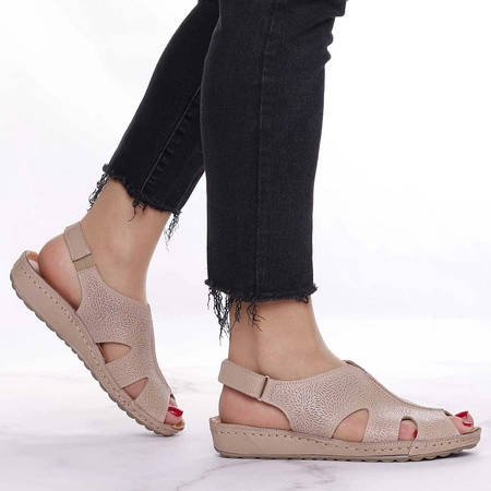 Komfortowe sandały skórzane z zabudowaną cholewką szyte Gino Fabiani - Produkt Polski