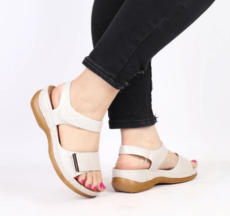 Srebrne eleganckie sandały damskie komfortowe Jezzi