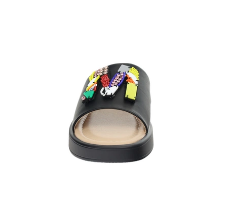 Czarne klapki damskie z kolorową biżuterią Jezzi