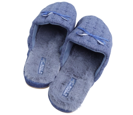 Niebieskie pantofle damskie po domu zimowe zabudowane kapcie American