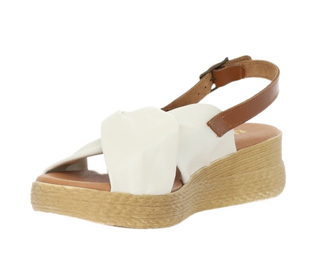 Skórzane sandały damskie na lekkiej koturnie i platformie El Pimpi - Made in Spain