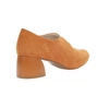 Pomarańczowe zamszowe czółenka zabudowane na obcasie Jezzi 