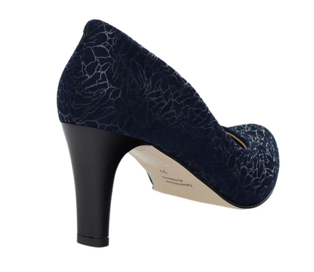 Eleganckie czółenka zamszowe na wygodnej szpilce Massimo Lucchesi