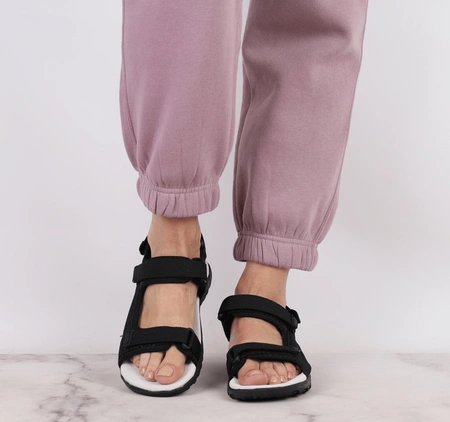 Czarne sandały sportowe młodzieżowe na rzepy ze skórzaną wkładką American Club