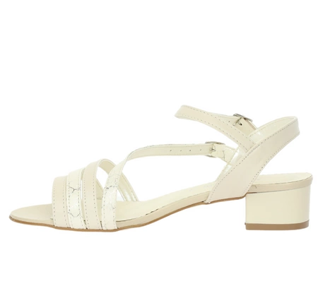 Skórzane sandały damskie na plaskim obcasie w kolorze ecri Polskie Gino Fabiani