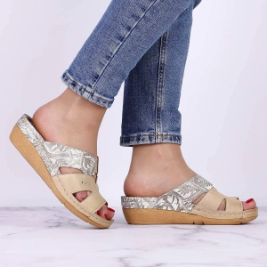 Komfortowe klapki damskie skórzane zdrowotne Polskie Gino Fabiani