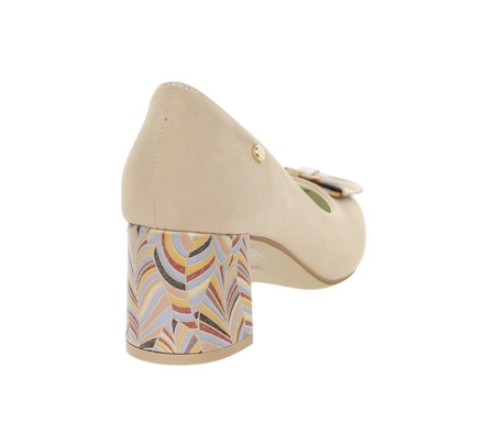 Beżowe czółenka eleganckie i komfortowe na niskim obcasie Jasmine od Azali