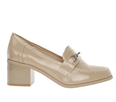 Beżowe eleganckie półbuty damskie na niskim obcasie lakierowane Taylor od Jezzi