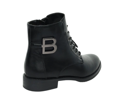 Czarne klasyczne botki damskie ocieplane na zamek i sznurowadła płaskie Jezzi