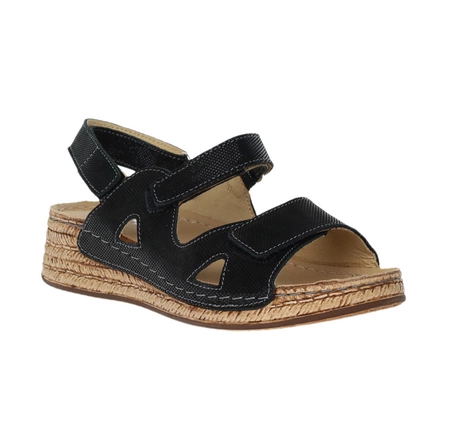 czarne skórzane sandały damskie na rzepy na niskiej słomkowej koturnie HELIOS model 138