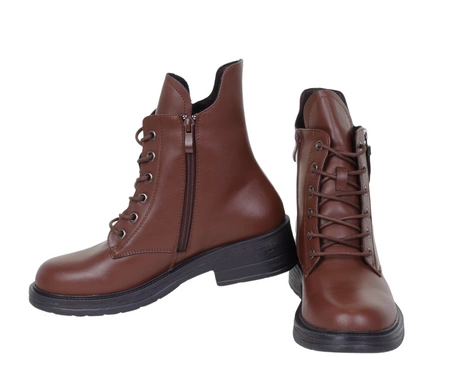 Brązowe skórzane botki damskie płaskie sznurowane i na zamek Jezzi