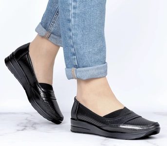 Eleganckie czółenka komfortowe ze skórzaną wkładką UNISOFT