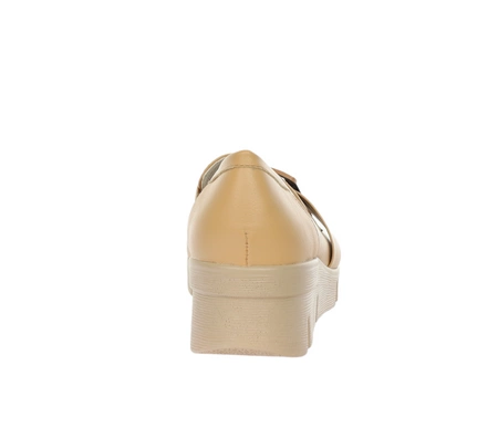 Beżowe półbuty damskie mokasyny licowe z klamrą Jezzi