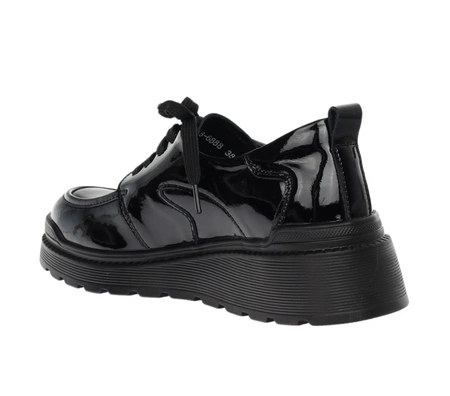 Czarne lakierowane półbuty damskie skórzane sznurowane na platformie Jezzi