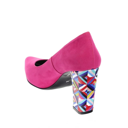 Różowe zamszowe czółenka na szerokim obcasie Sofia - Produkt Polski