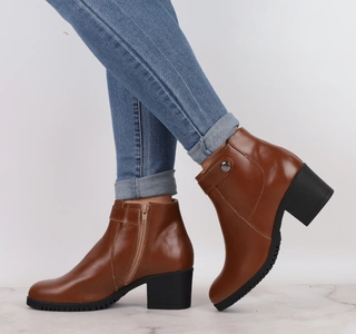 Brązowe czekoladowe półbuty zimowe damskie na obcasie ze skóry naturalnej licowej Polskie Gino Fabiani