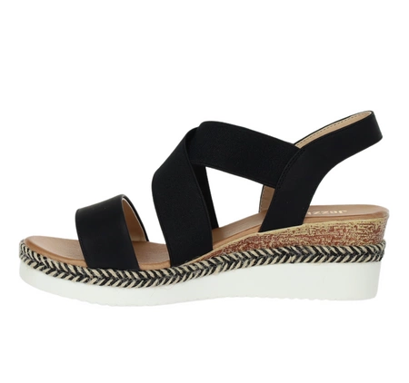 Czarne sandały na niskiej koturnie na paskach z gumki Jezzi