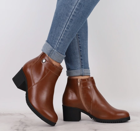 Brązowe czekoladowe półbuty zimowe damskie na obcasie ze skóry naturalnej licowej Polskie Gino Fabiani