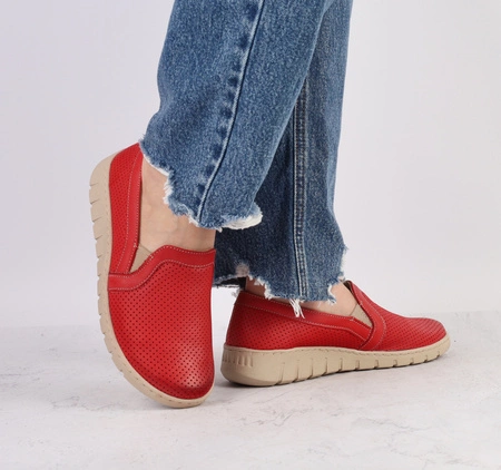 Czerwone skórzane półbuty wsuwane komfortowe i eleganckie Helios model 430