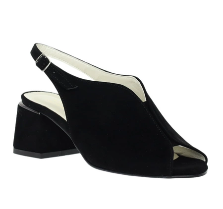 Eleganckie i komfortowe sandały na obcasie zabudowane AZALI