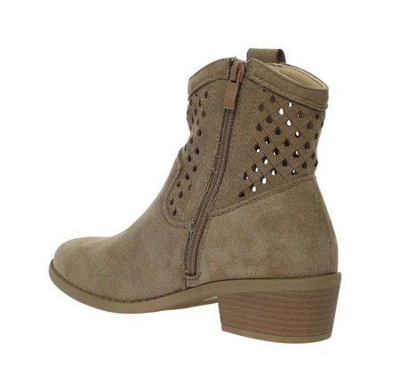 Beżowe zamszowe botki kowbojki niskie wycinane Jezzi