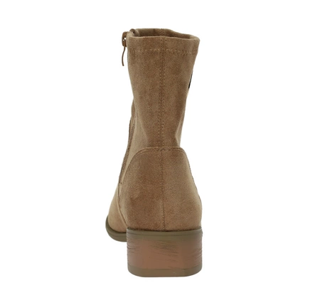 Jasnobrązowe botki zamszowe płaskie komfortowe i eleganckie Jezzi