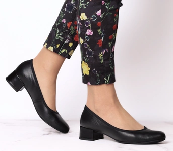 Komfortowe czółenka skórzane na wygodnym obcasie RYŁKO