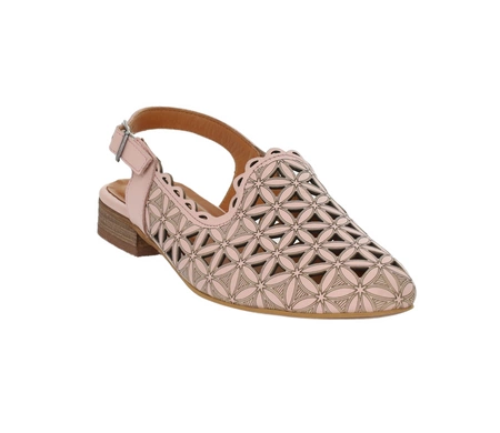Skórzane ażurowe sandały płaskie z zakrytymi palcami brudny róż MODO