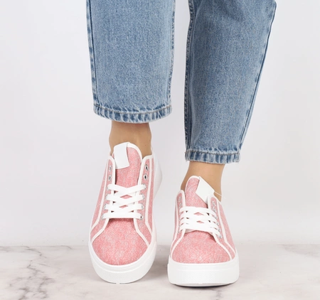 Modne sneakersy czerwone damskie na białej platformie Mc Braun