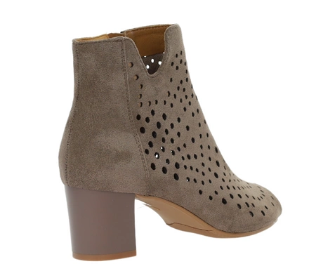 Brązowe zamszowe botki wiosenne z odkrytymi palcami Jezzi