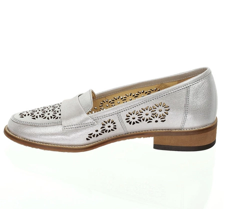 Eleganckie i komfortowe mokasyny ażurowe ze skóry naturalnej Gino Fabiani