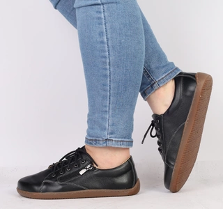 Czarne półbuty damskie skórzane na szerokie stopy kauczukowa podeszwa Barefoot Helios