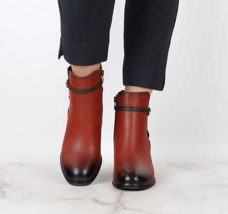 Piękne eleganckie botki ocieplane na średnim obcasie Jezzi