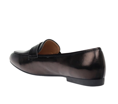 Czarne licowe mokasyny damskie z miękkiej skóry ekologicznej Jezzi