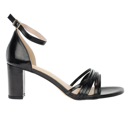 Czarne sandały na obcasie z cienkimi paseczkami z zakrytą piętą Jezzi