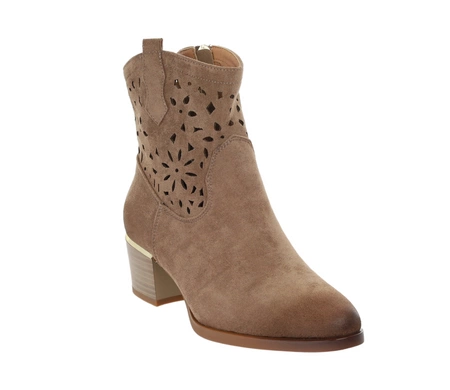 Jasnobrązowe botki kowbojki zamszowe Margaret od VINCEZA