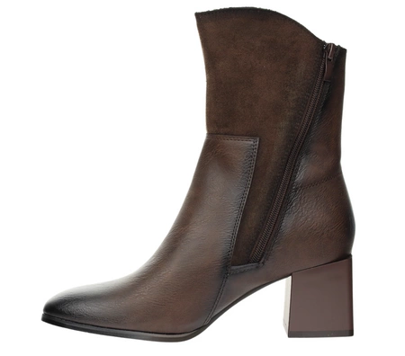 Czekoladowe eleganckie botki na średnim obcasie Jezzi