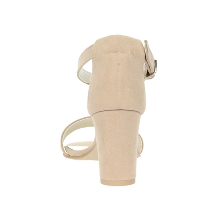 Beżowe sandały na obcasie z paskiem na kostce i zakrytą piętą AZALI