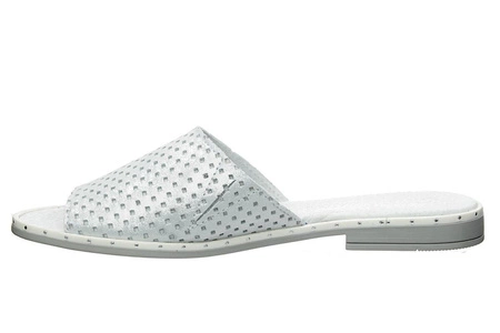 Klapki damskie skórzane białe Gino Fabiani