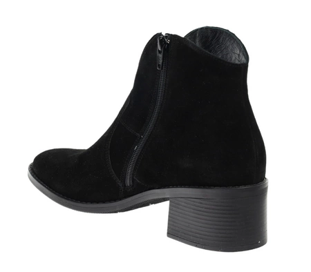 Czarne zamszowe botki kowbojki nieocieplane RYŁKO