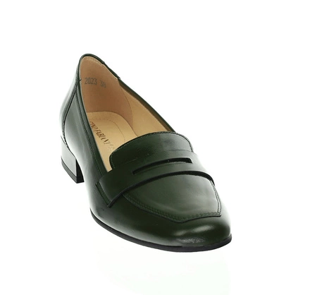 Lakierowane mokasyny skórzane eleganckie i komfortowe Gino Fabiani