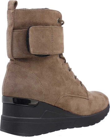 Zamszowe botki damskie na koturnie jesienno-zimowe Jezzi