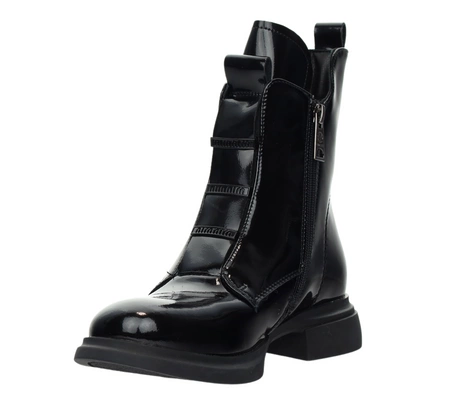 Czarne skórzane lakierowane botki na płaskim obcasie eleganckie VINCEZA