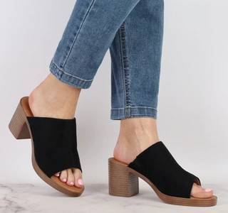 Eleganckie klapki czarne na obcasie i platformie Jezzi