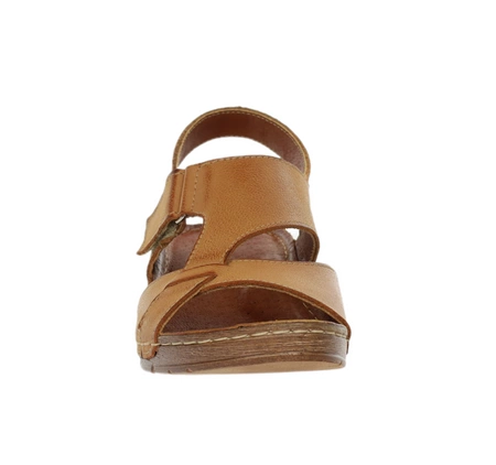 Brązowe skórzane sandały damskie płaskie na rzep Gino Fabiani - Produkt Polski