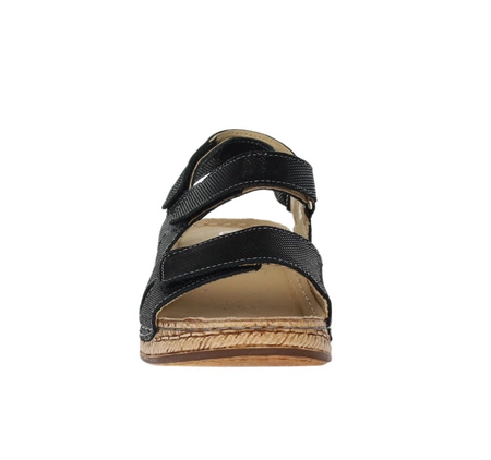 czarne skórzane sandały damskie na rzepy na niskiej słomkowej koturnie HELIOS model 138