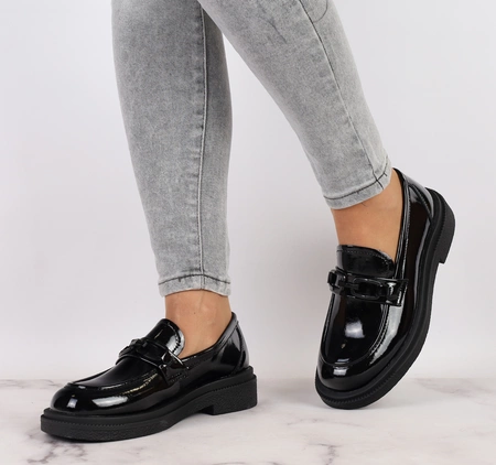 Skórzane lakierowane półbuty damskie czarne lordsy garniturowe Jezzi